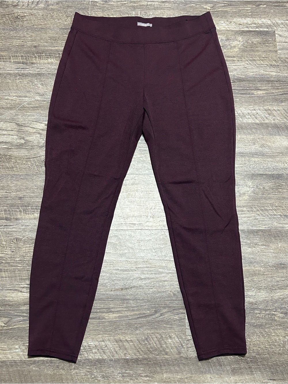 S109- Women’s: Maurices Large Regular Athletic Leggings
